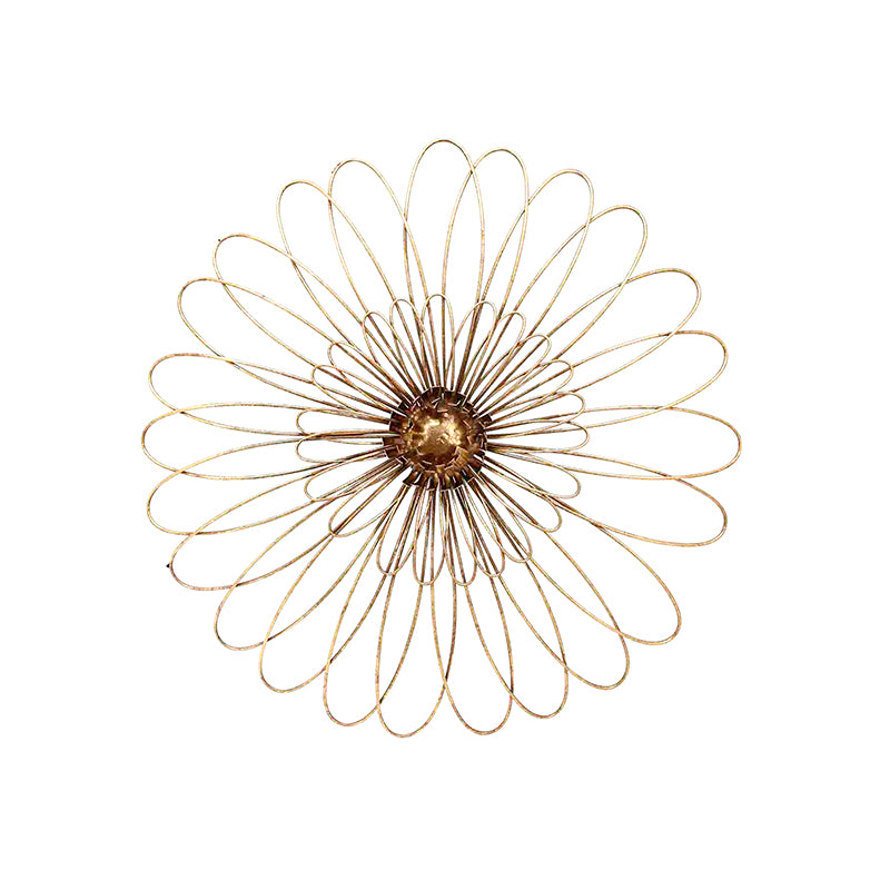 Gold Metal Daisy Wallflower 19.5"